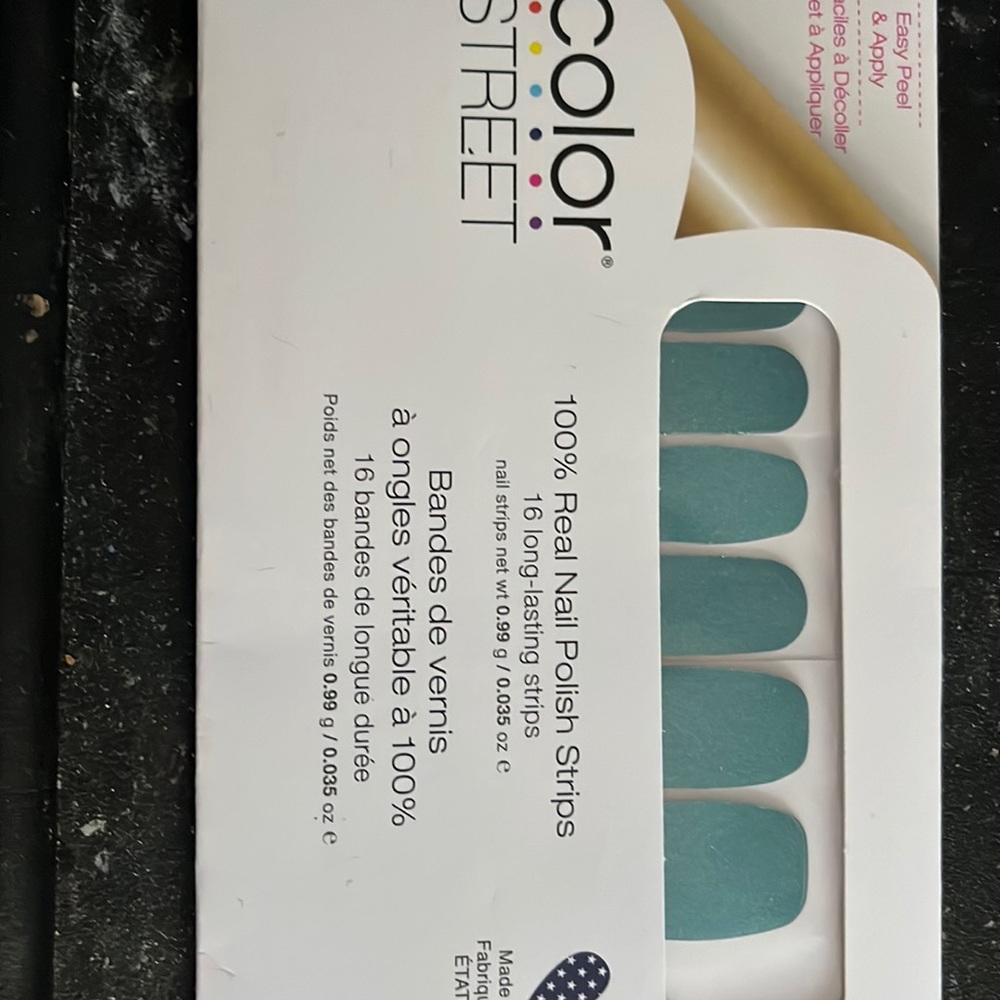 Color Street nail polish strips